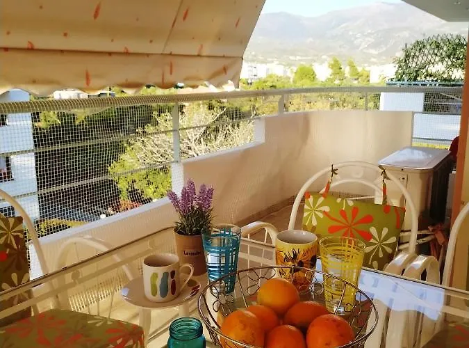 Thalia Apartment In Kalamata, 15\' Walk From The City Center And The Beach